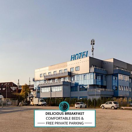 Garni Hotel Azul クラーニ エクステリア 写真
