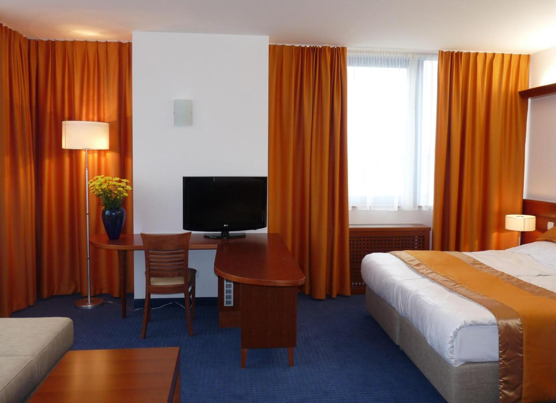 Garni Hotel Azul クラーニ エクステリア 写真