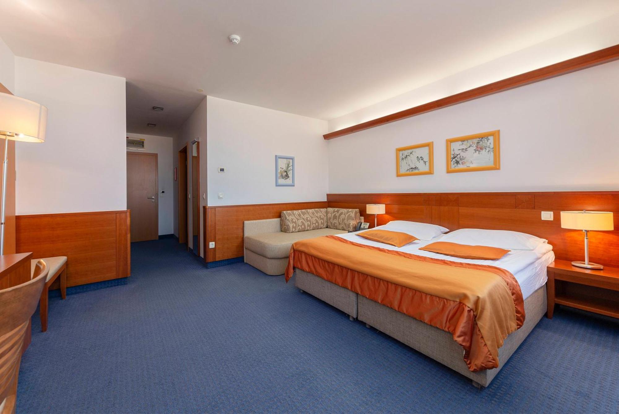 Garni Hotel Azul クラーニ エクステリア 写真