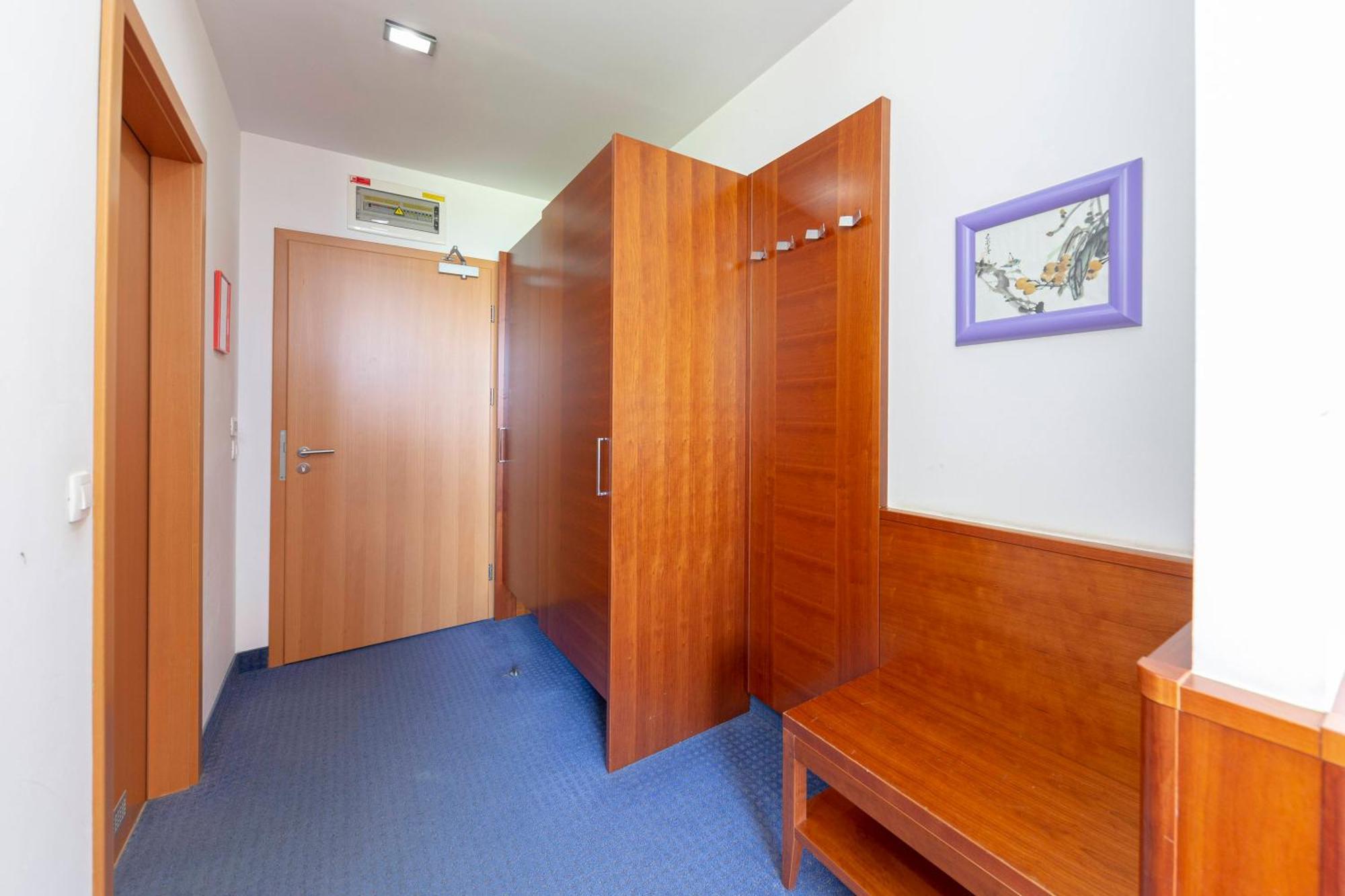 Garni Hotel Azul クラーニ エクステリア 写真