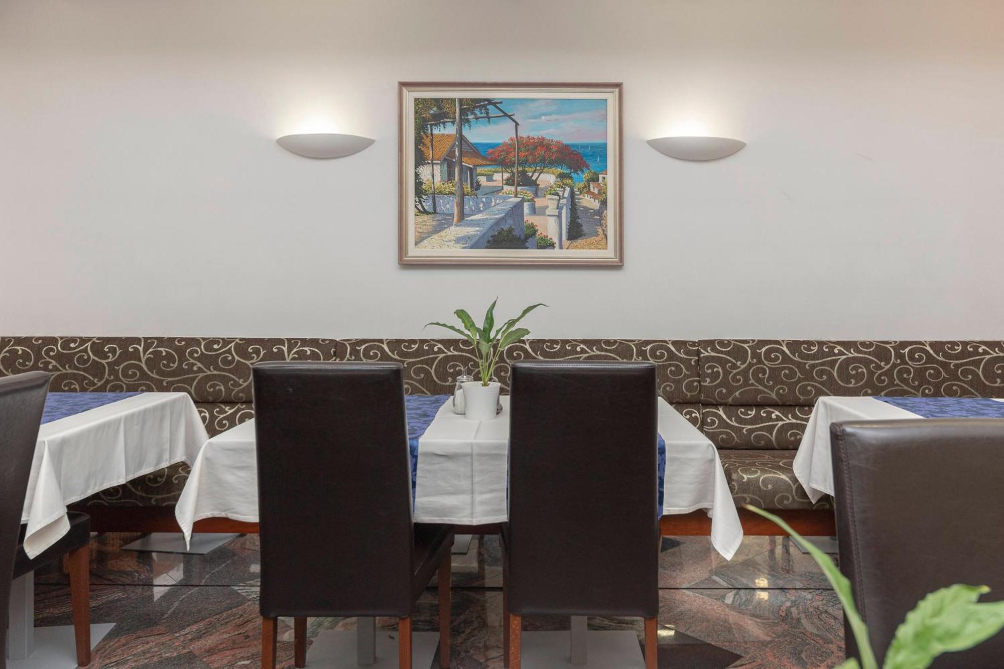 Garni Hotel Azul クラーニ エクステリア 写真
